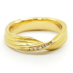 Tomfoolery Absolu ‘Fold’ Yellow Gold & Diamond Ring Clearance