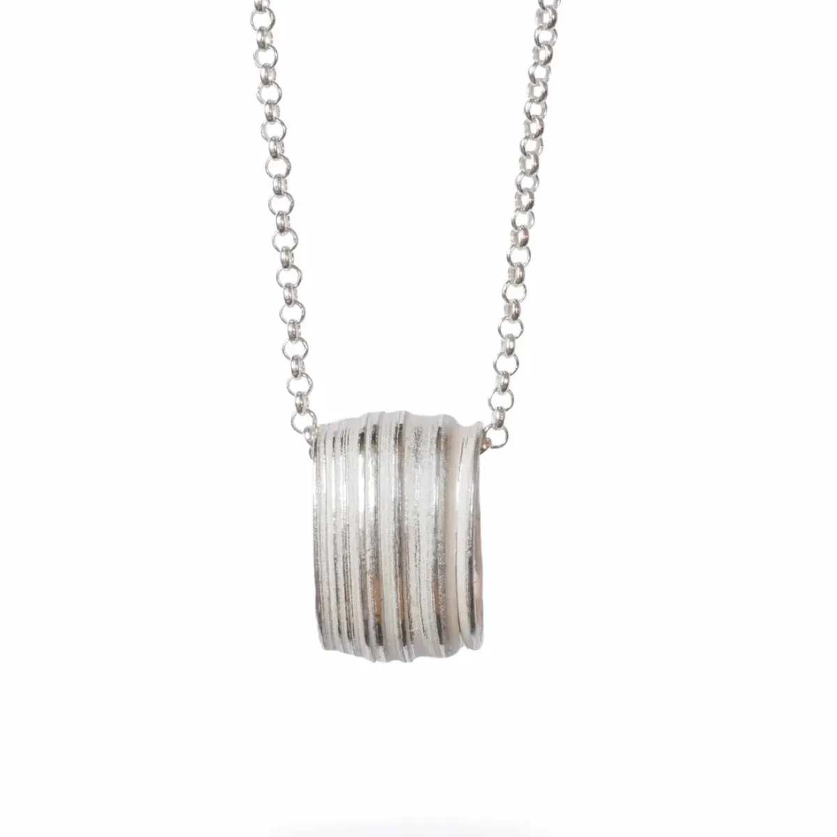 Tomfoolery Absolu Silver ‘Flow’ Pendant Best