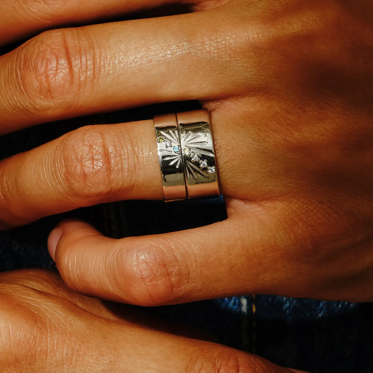 Tomfoolery AURA Silver Ray 7mm Wide Band Hot
