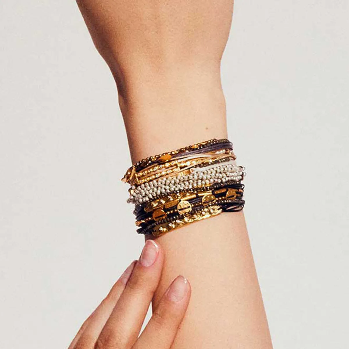 Tomfoolery Be-Ready-By-Six Pearl Beaded Bracelet Best