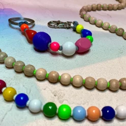 Tomfoolery Blueberry Perlen Bunter Short Wooden Beaded iPhone & Keychain Discount