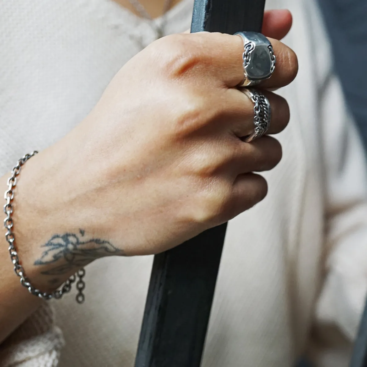 Tomfoolery Cartena Signet Ring in Silver Discount