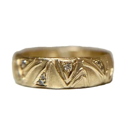 Tomfoolery 9ct Yellow Gold Domed Triangle Diamond Ring Best