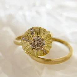 Tomfoolery 18ct Yellow Gold Radiance Ring Hot