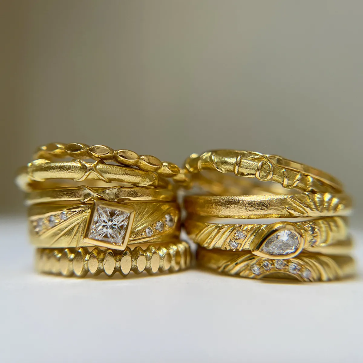 Tomfoolery 18ct Yellow Gold Sun Ray Band Ring Fashion