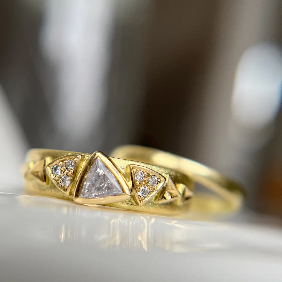 Tomfoolery 18ct Yellow Gold Trillion Reflection Ring Clearance