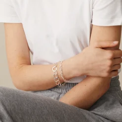 Tomfoolery Curve Circle Chain Bracelet Discount