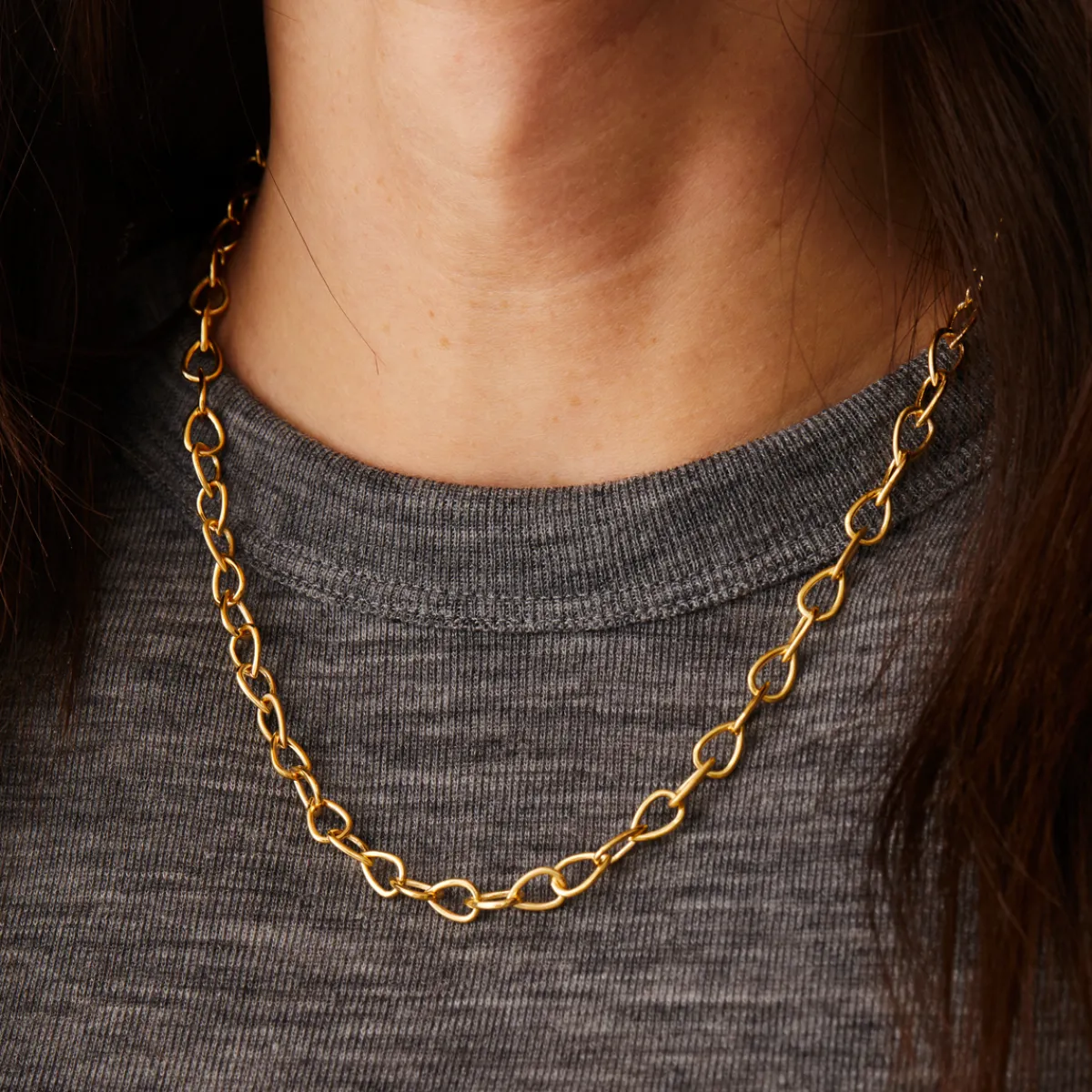 Tomfoolery Curve Pear Chain Necklace New