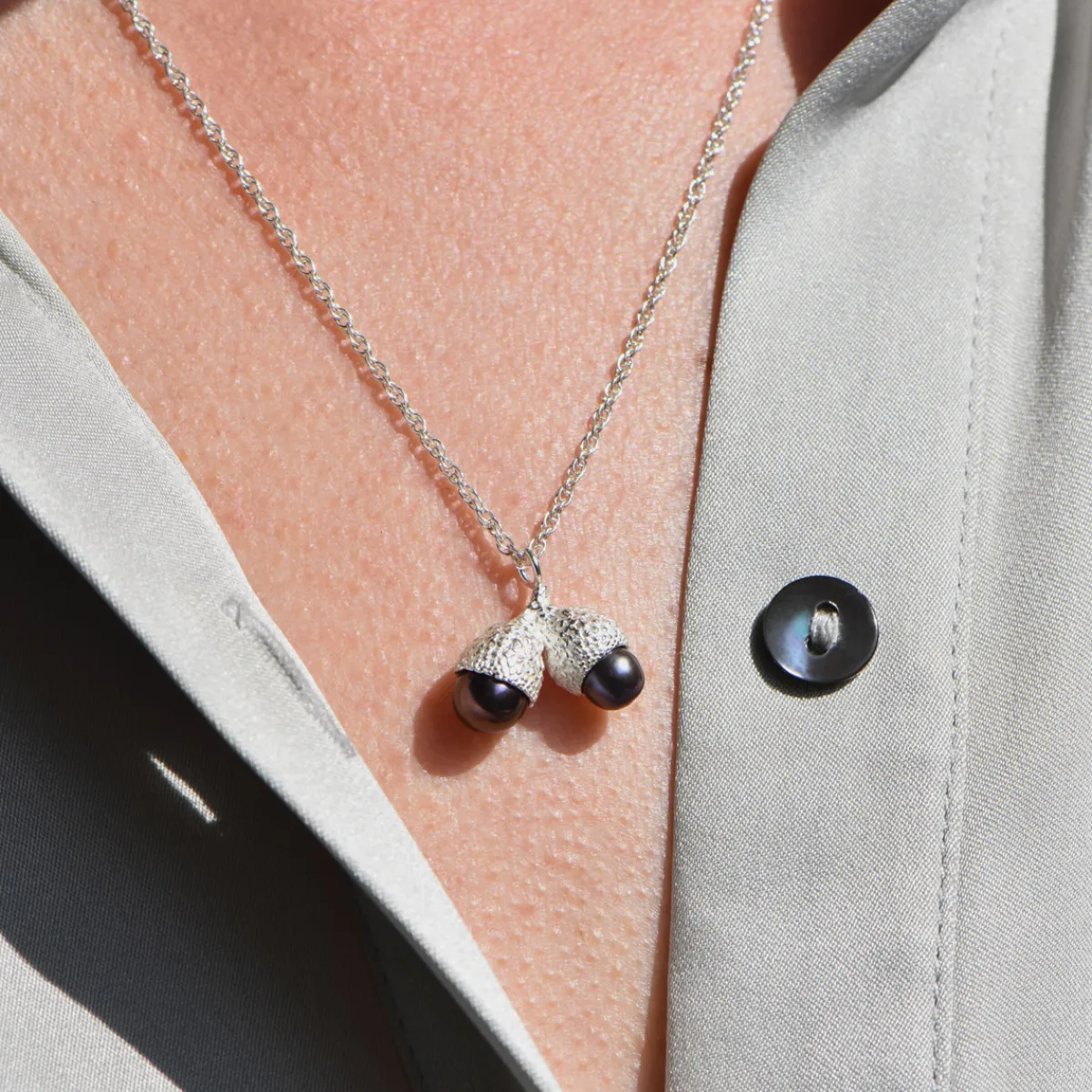Tomfoolery Double Cup Silver & Purple Pearl Acorn Necklace Hot
