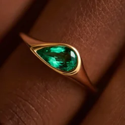 Tomfoolery Emerald Pear Cut Solitaire Ring Discount