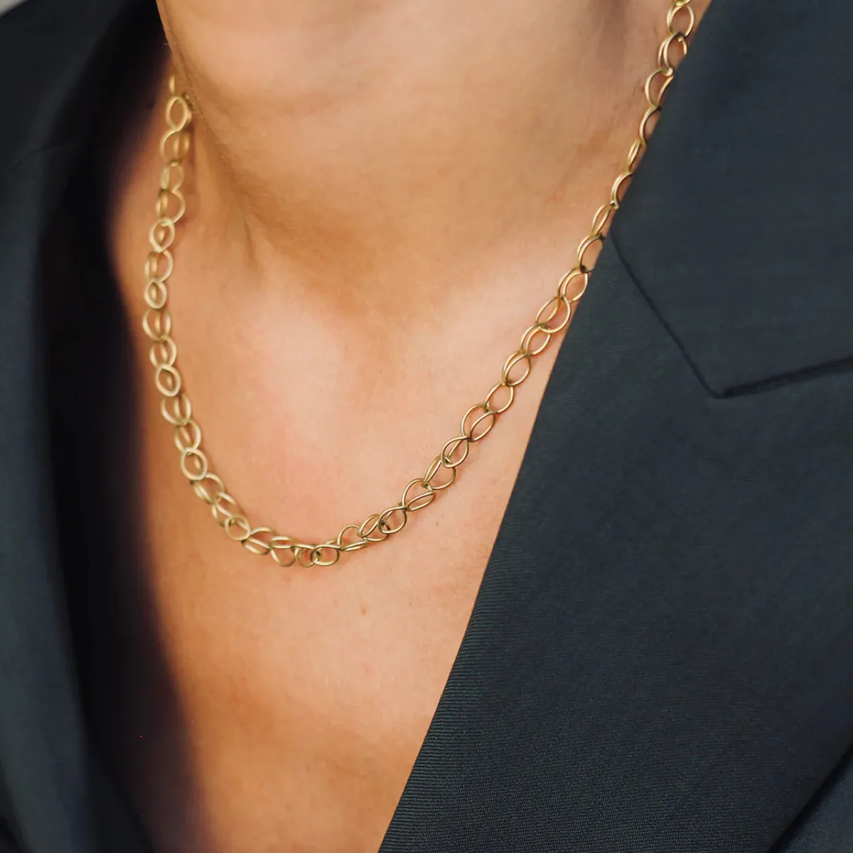 Tomfoolery Gold Lily Chain Link Necklace New