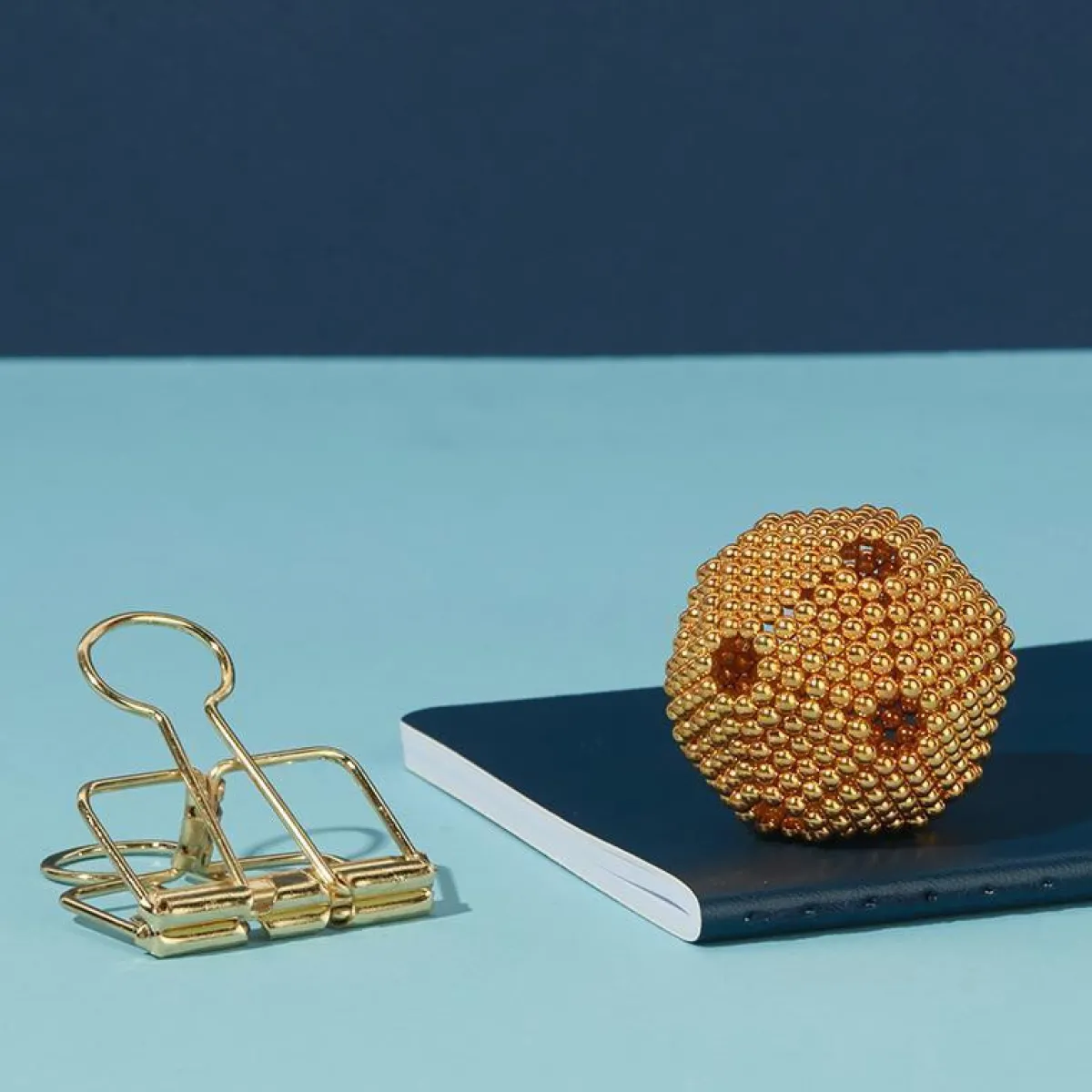 Tomfoolery Gold Speks Magnet Balls New
