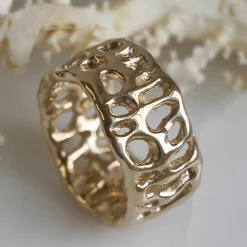 Tomfoolery Large Coral Ring New