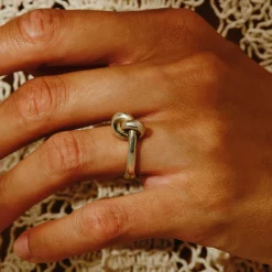 Tomfoolery Layla Knot Ring Silver Clearance