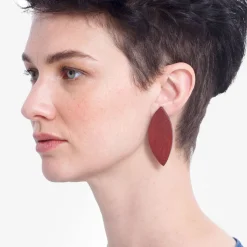 Tomfoolery Leaf clip-on earrings Outlet