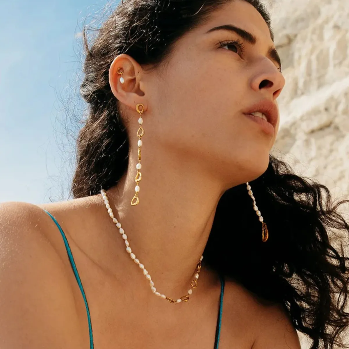 Tomfoolery Leucia Gold & Freshwater Pearl Necklace Hot