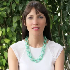 Tomfoolery Lydie Small Chain Resin Necklace in Menthol Best