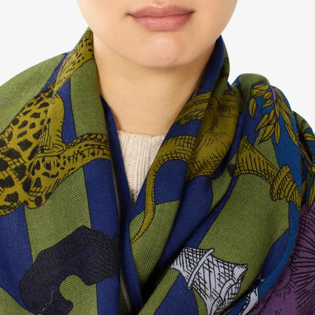 Tomfoolery Magnus 55 Printed Scarf Moss New