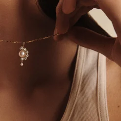 Tomfoolery Martha N°2 Pearl & Diamond Necklace Hot
