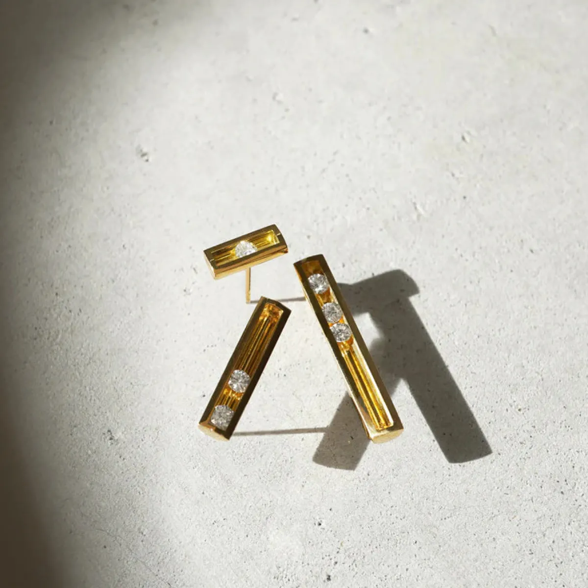 Tomfoolery Medium Moving Diamond Single Earring Outlet