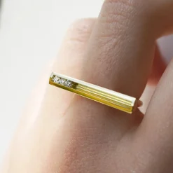 Tomfoolery Moving 3 Diamond Ring Clearance