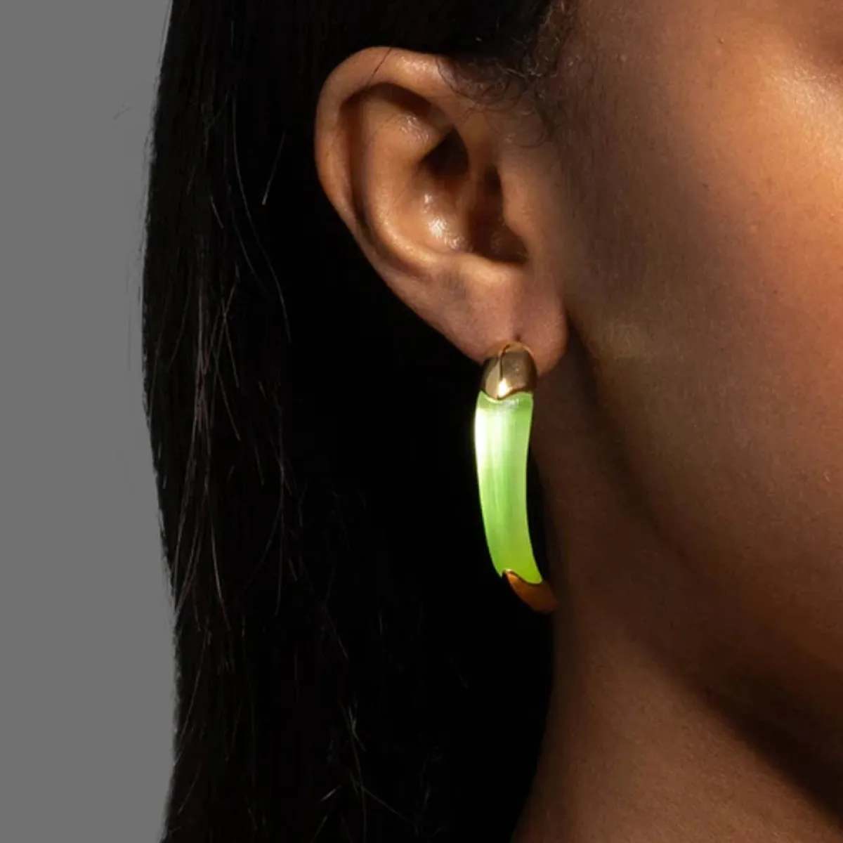 Tomfoolery Neon Green Luminous Lucite Claw Earrings Fashion