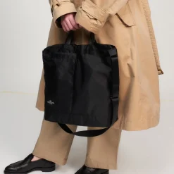 Tomfoolery New York Medium Tote in Black Hot