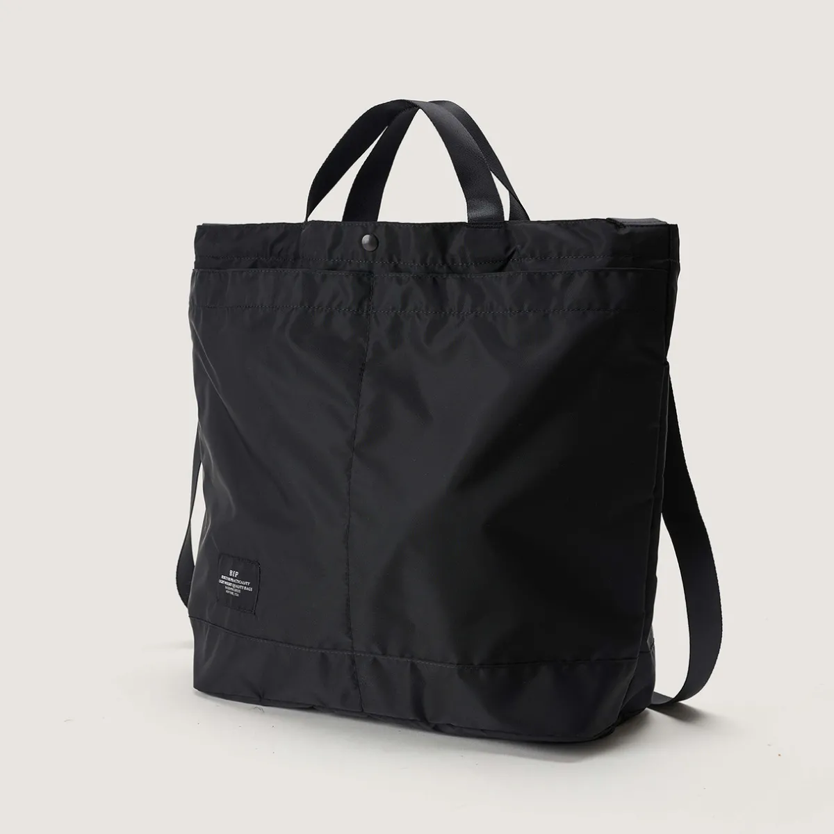 Tomfoolery New York Medium Tote in Black Hot