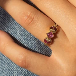 Tomfoolery Nymphéa Pink Sapphire & Ruby Ring Hot