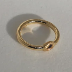 Tomfoolery One-Of-A-Kind Bubble Set Sapphire Ring Clearance