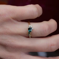 Tomfoolery One-Of-A-Kind Parti Sapphire Dryad II Ring Outlet