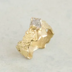 Tomfoolery One-Of-A-Kind Precipice Ocean Diamond Ring Hot