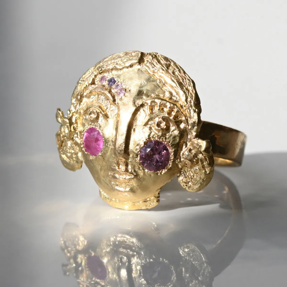 Tomfoolery One-Of-A-Kind Sapphire Face Ring Online