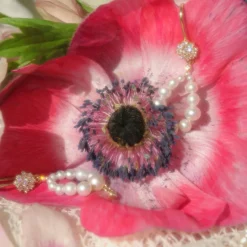 Tomfoolery Orphée Aux Enfers Pearl Drop Earrings New