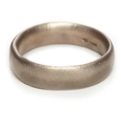 Tomfoolery Oval Section Wedding Band – 6mm Clearance