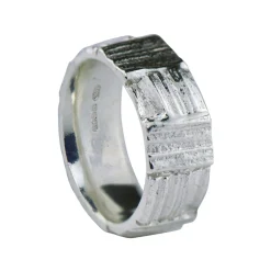 Tomfoolery Patchwork Oak Ring Silver Best