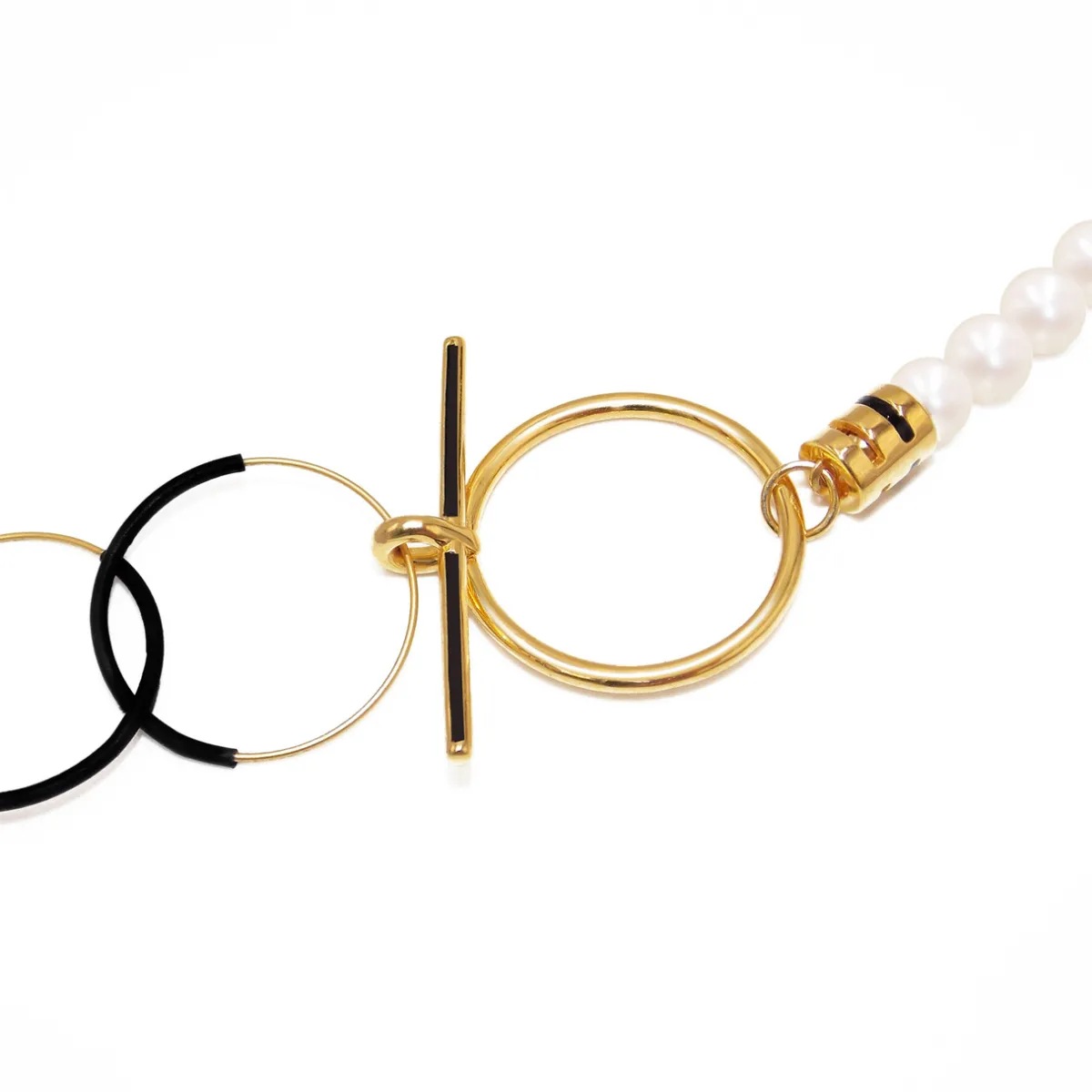 Tomfoolery Pearl & Loop Chain Necklace Best
