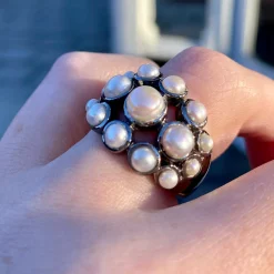 Tomfoolery Pearl Cabochon Dot Dome Ring Outlet
