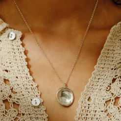 Tomfoolery Roma Silver Textured Pendant Sale