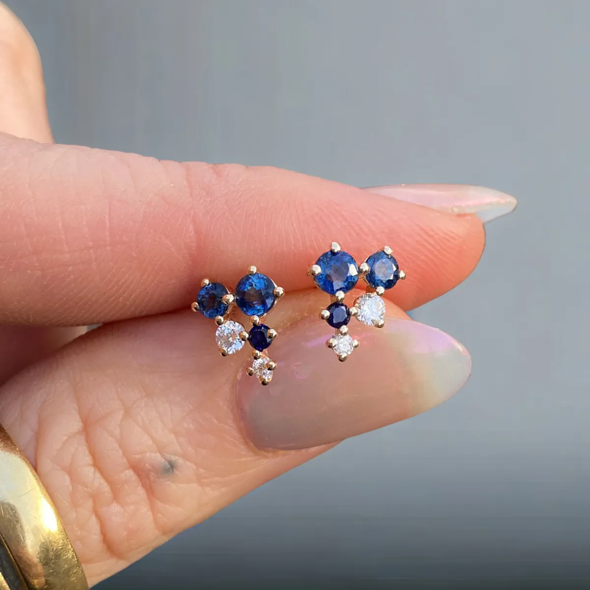 Tomfoolery Scatter Cascading Blue Sapphire Studs Discount