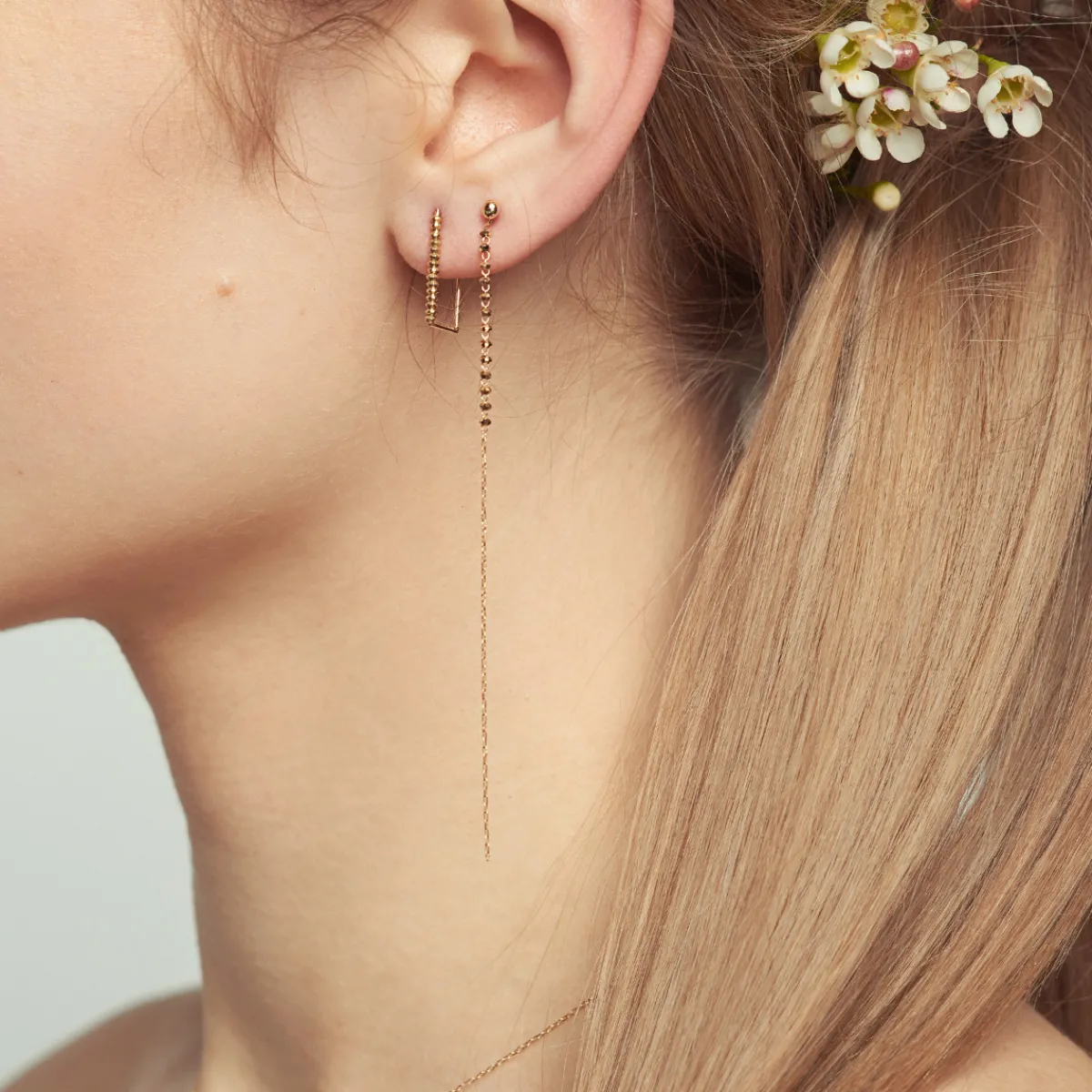 Tomfoolery Shimmer Line Earrings in 18ct yellow gold Sale