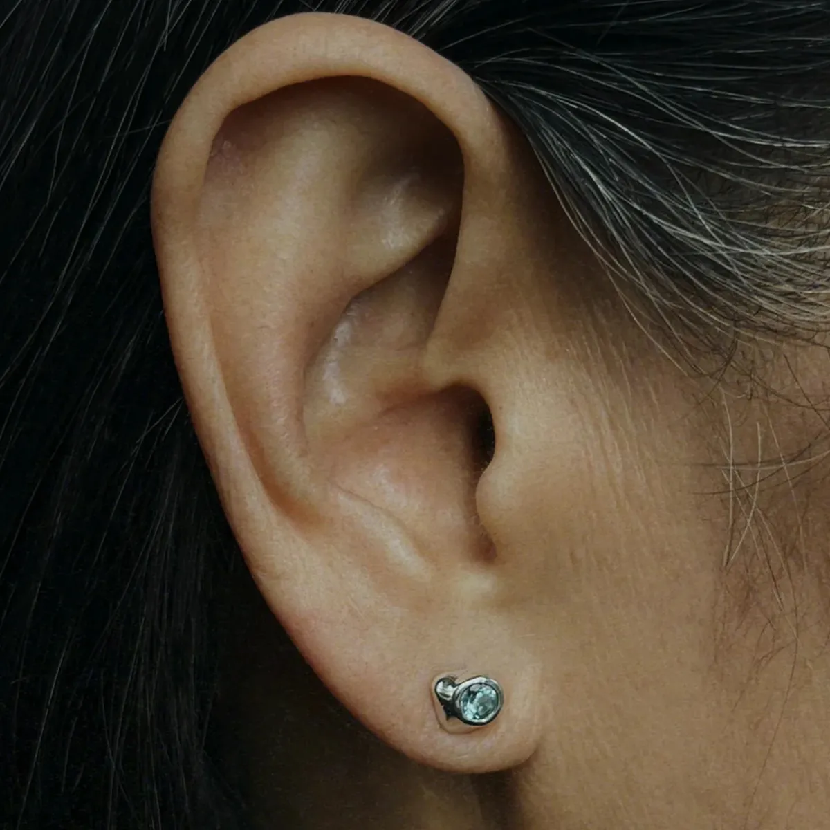 Tomfoolery Silver & Peridot Kira Stud New