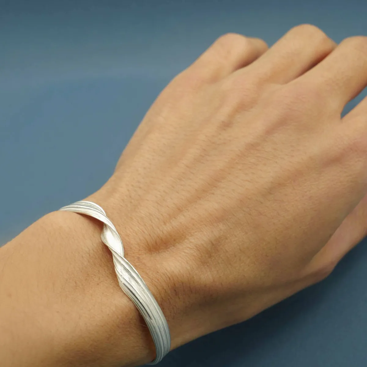 Tomfoolery Silver Absolu ‘Double Twist’ Cuff Discount