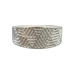 Tomfoolery Silver Tri Layered Tapered Band Best