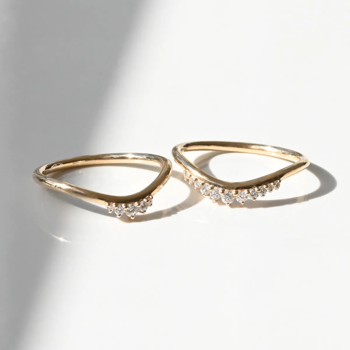 Tomfoolery Soft Curve Five Diamond Band Clearance