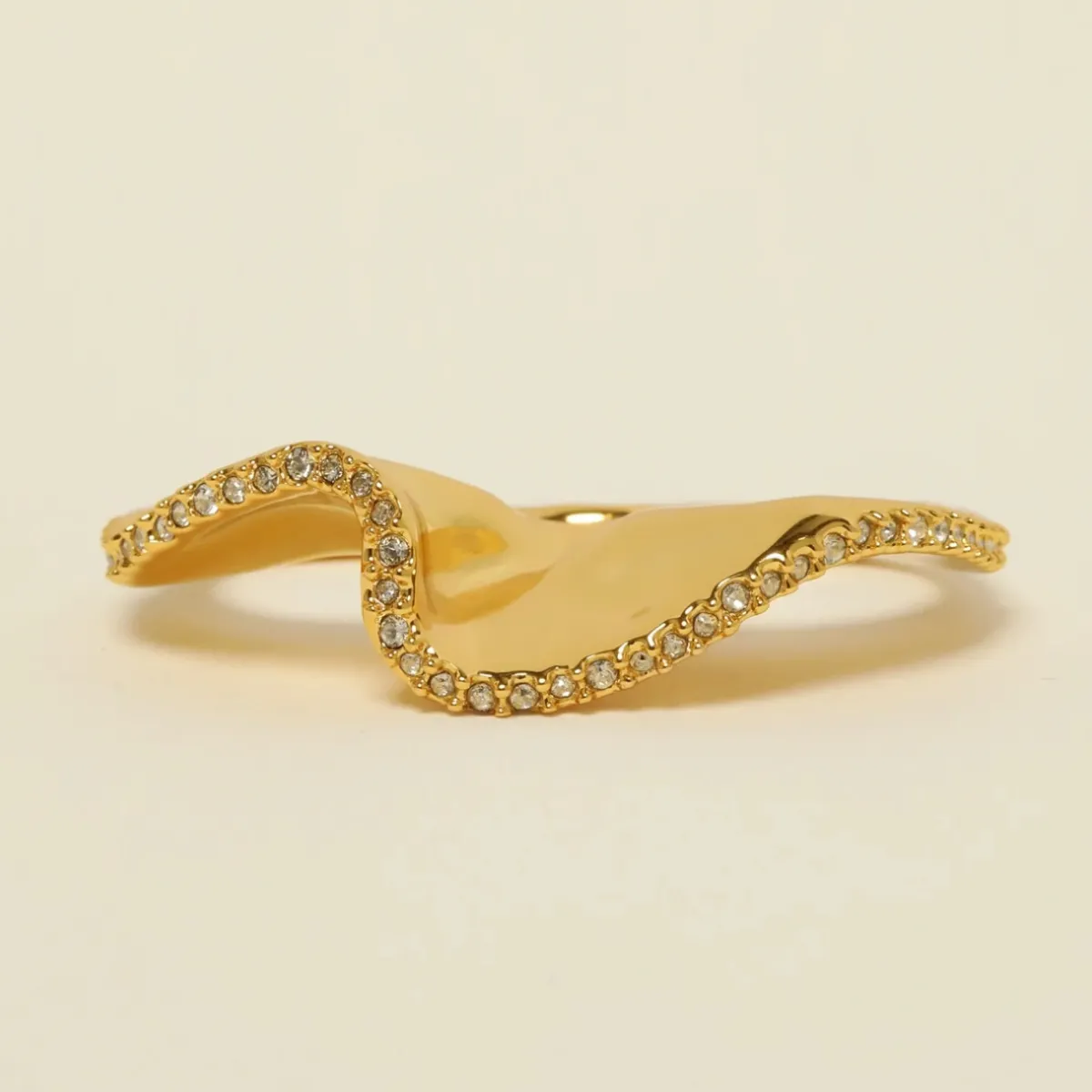 Tomfoolery Solanales Wave Ring Best