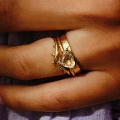 Tomfoolery SOLO Pear Peach Sapphire Ring Best