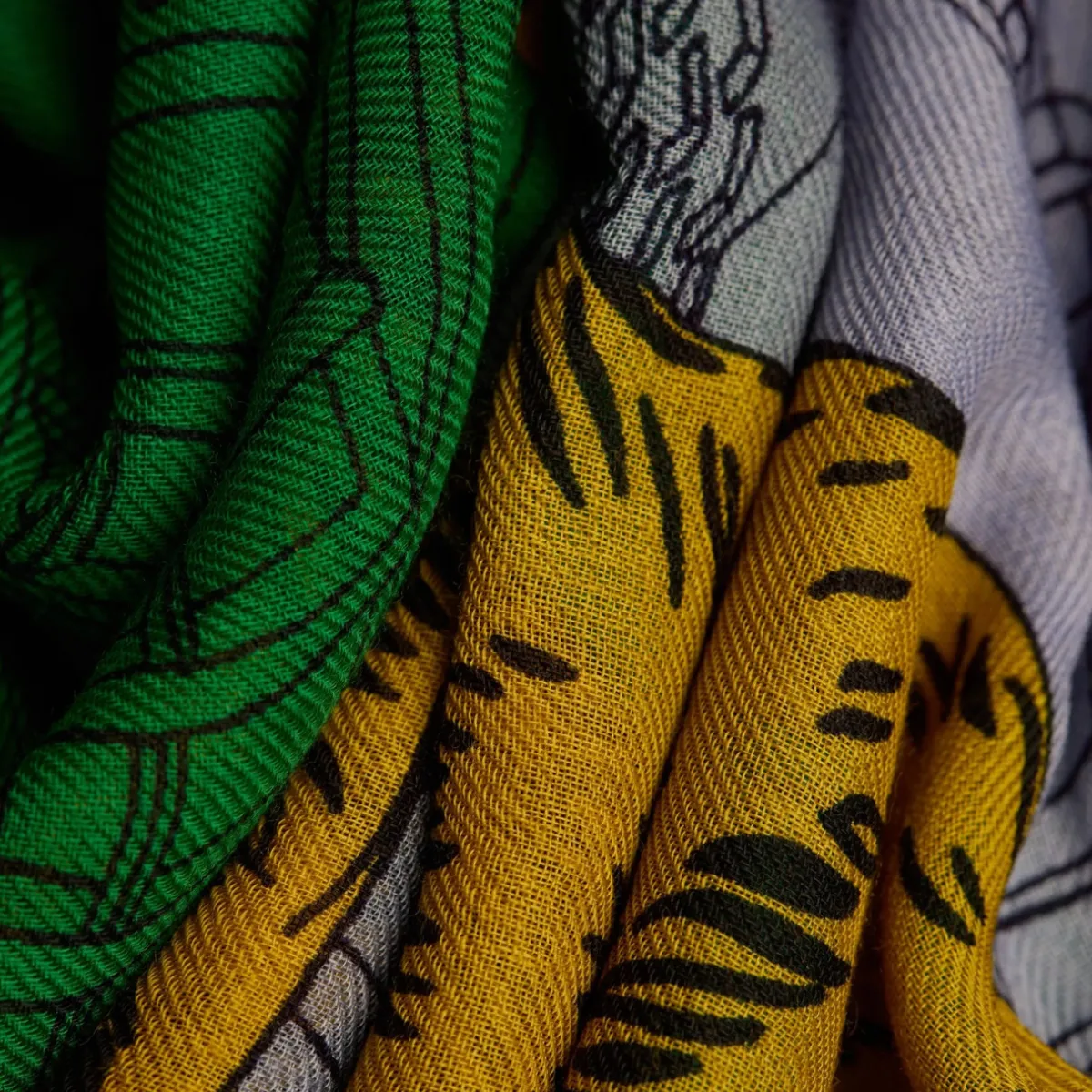 Tomfoolery Tokyo 70 Printed Scarf Green Discount