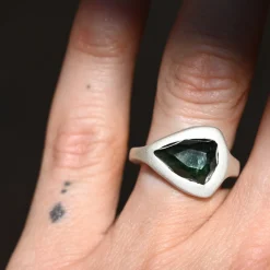 Tomfoolery Tourmaline Curved Ring 0.4 Fashion