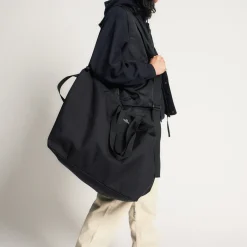 Tomfoolery Traveler Duffle Large Bag in Black Fashion